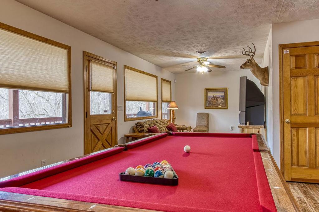 The Nuthouse Ii, Pool Table, Wifi, 1089 Free Tickets Each Paid Day, Dollywood And More Севьервилл Экстерьер фото