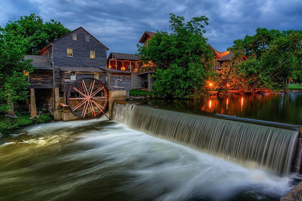 The Nuthouse Ii, Pool Table, Wifi, 1089 Free Tickets Each Paid Day, Dollywood And More Севьервилл Экстерьер фото