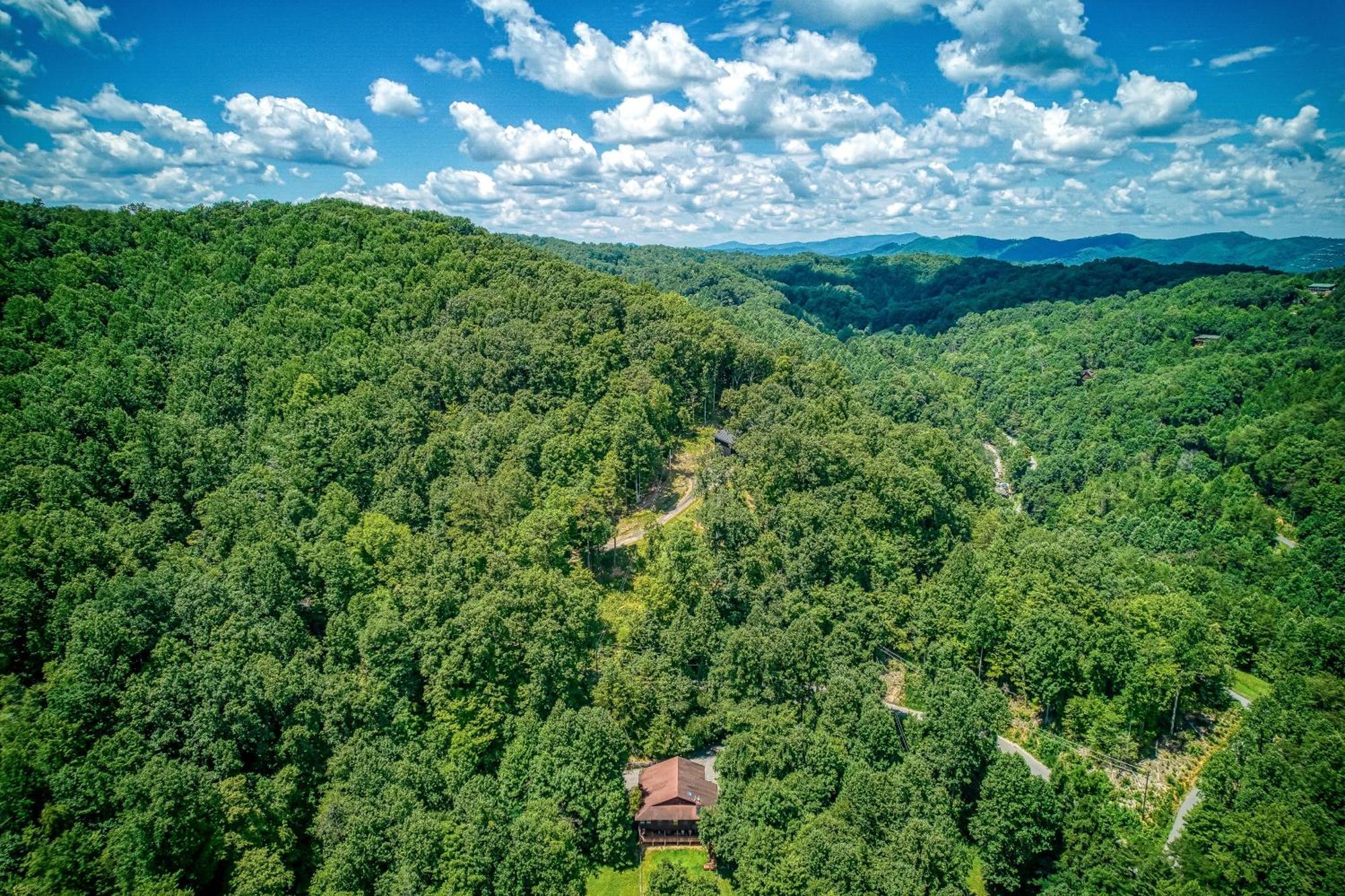 The Nuthouse Ii, Pool Table, Wifi, 1089 Free Tickets Each Paid Day, Dollywood And More Севьервилл Экстерьер фото